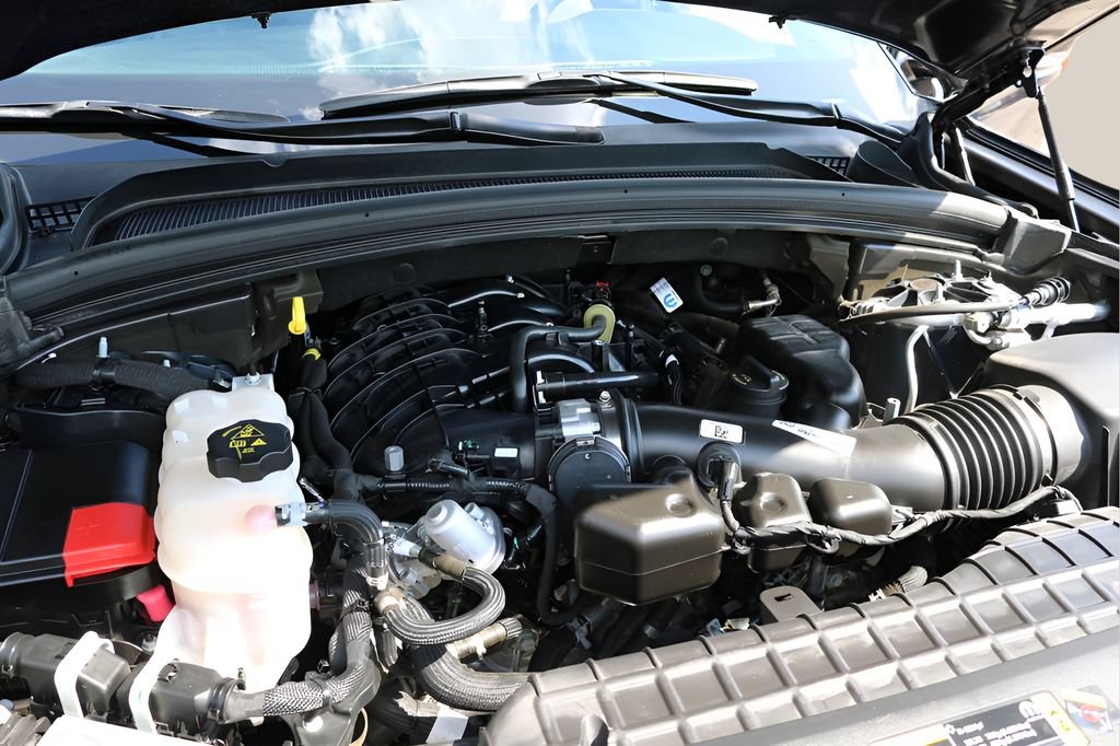 Used 2024 Jeep Grand Cherokee Limited RWD image 10