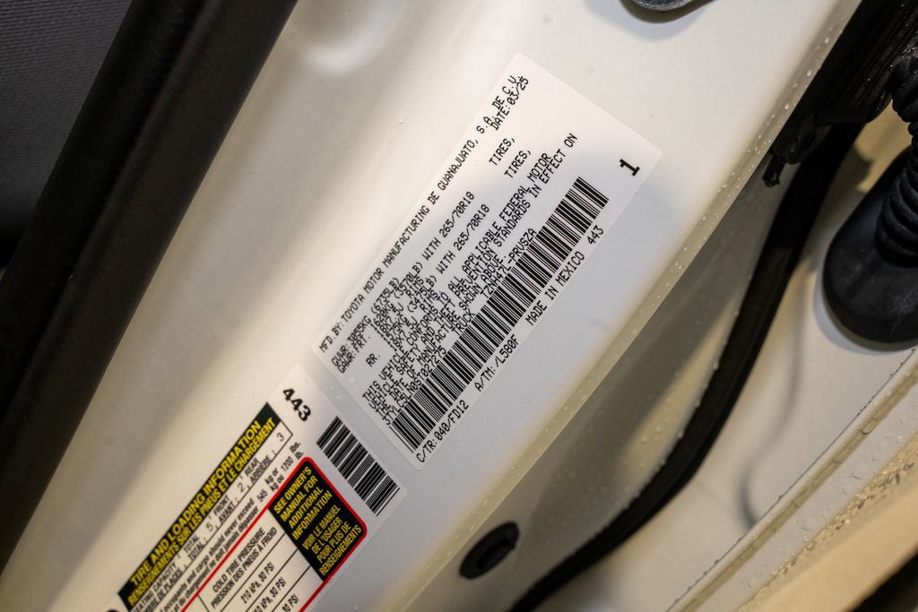 Certified 2025 Toyota Tacoma TRD Off-Road image 20