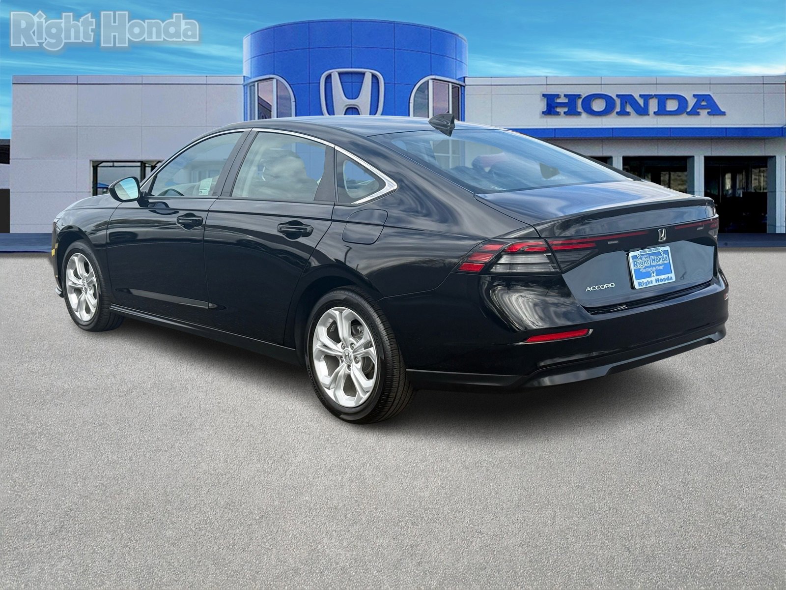 Used 2024 Honda Accord LX image 4