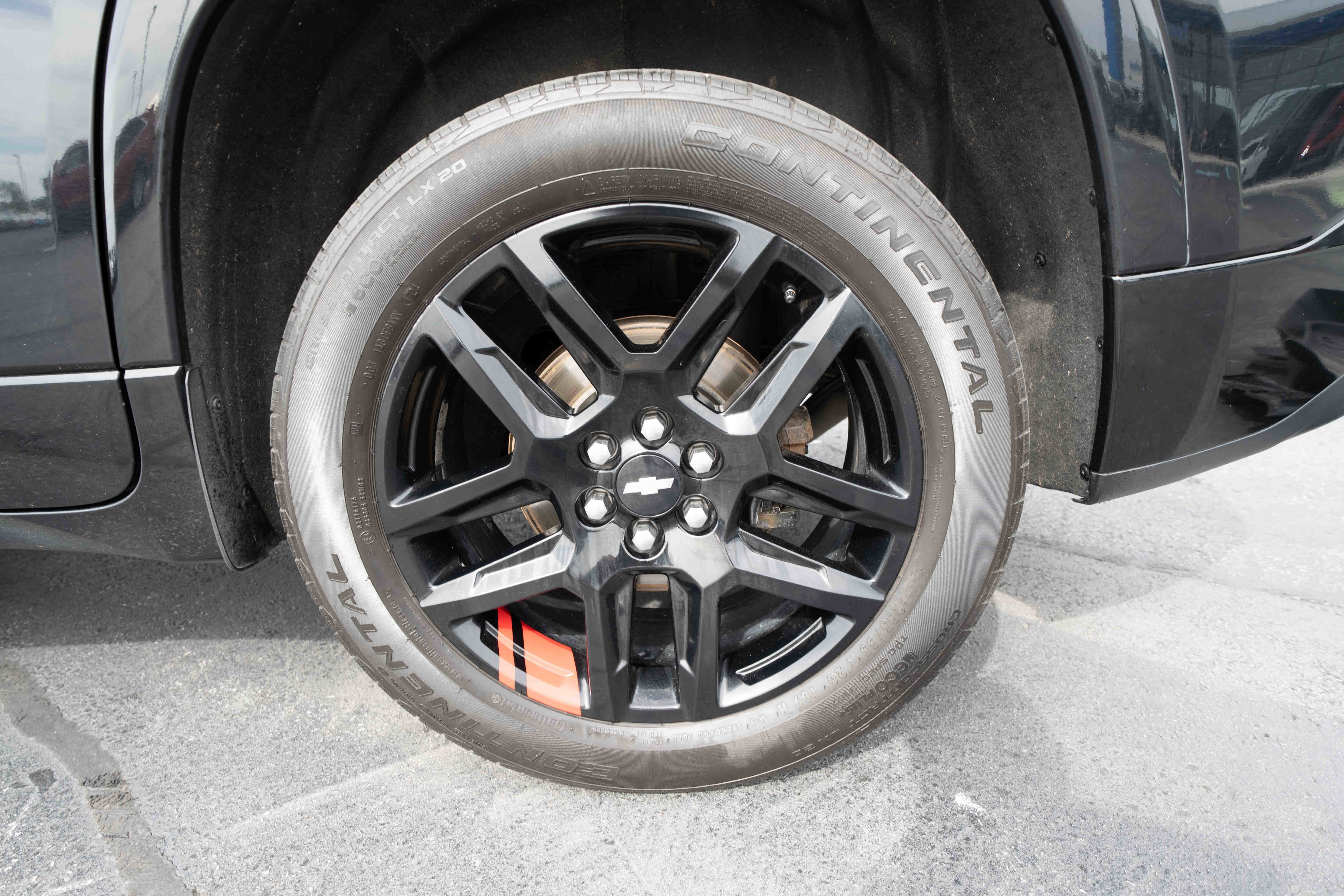 Used 2021 Chevrolet Traverse Premier w/ Redline Edition AWD/4WD image 30
