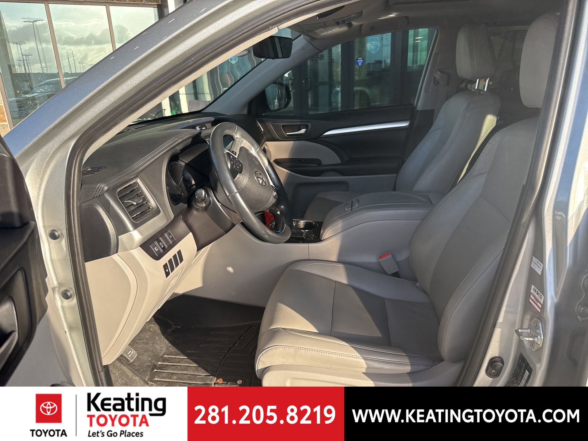 Used 2019 Toyota Highlander XLE image 12