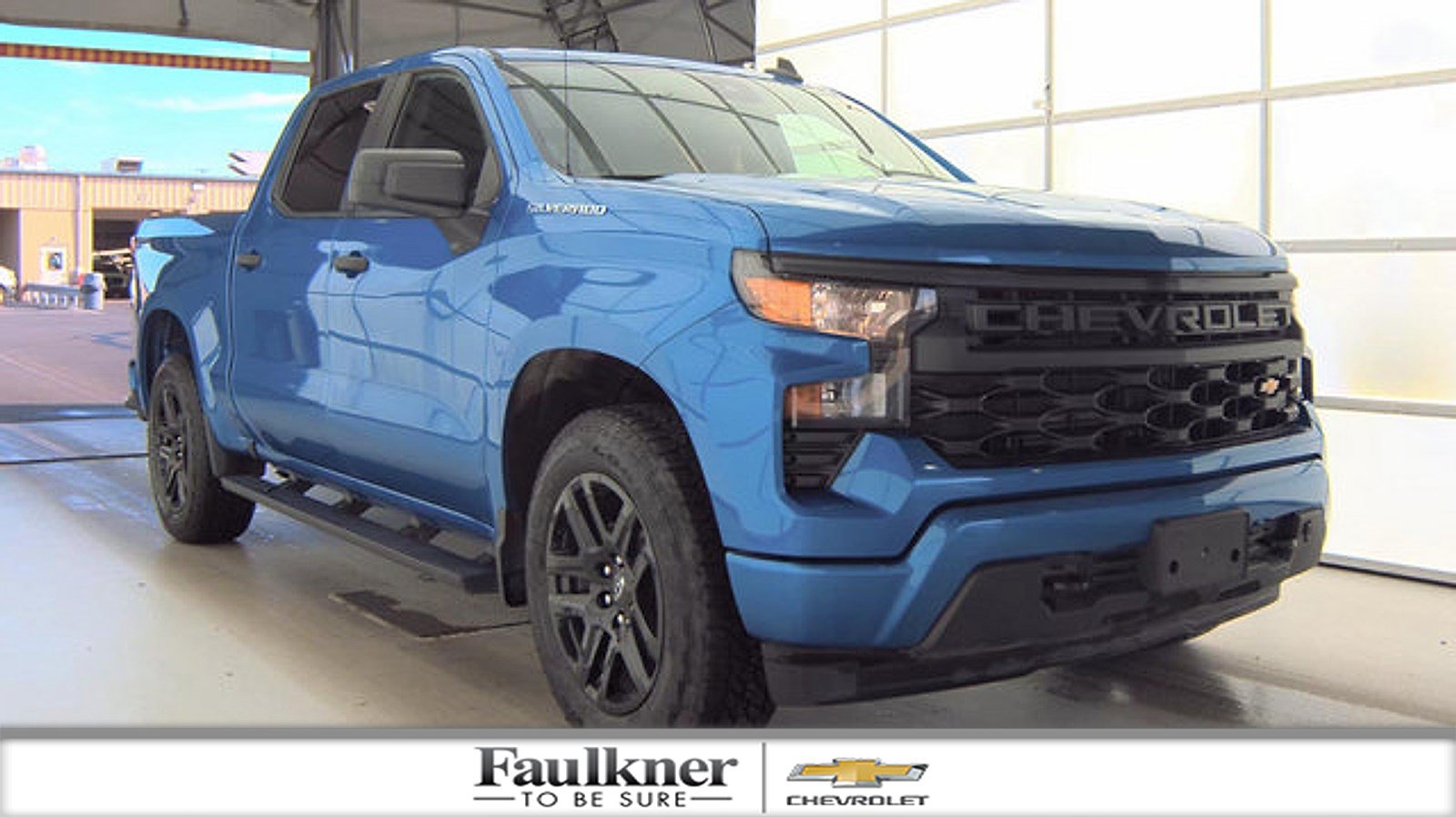 Used 2024 Chevrolet Silverado 1500 Custom AWD/4WD image 1
