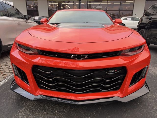 Used 2019 Chevrolet Camaro ZL1 image 2
