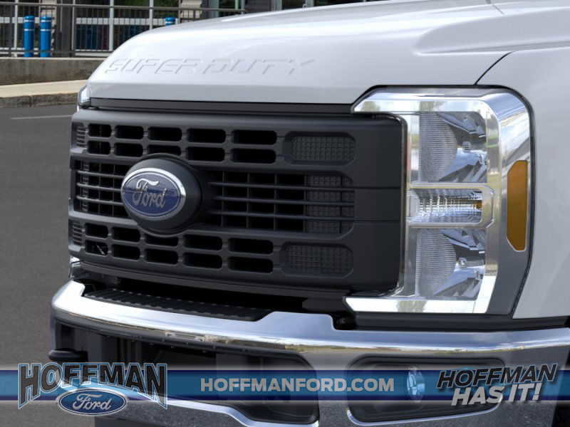 New 2026 Ford F350 XL w/ XL Chrome Package image 17