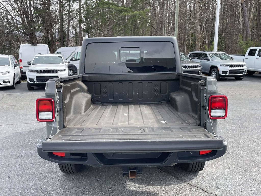 Used 2021 Jeep Gladiator Sport image 40