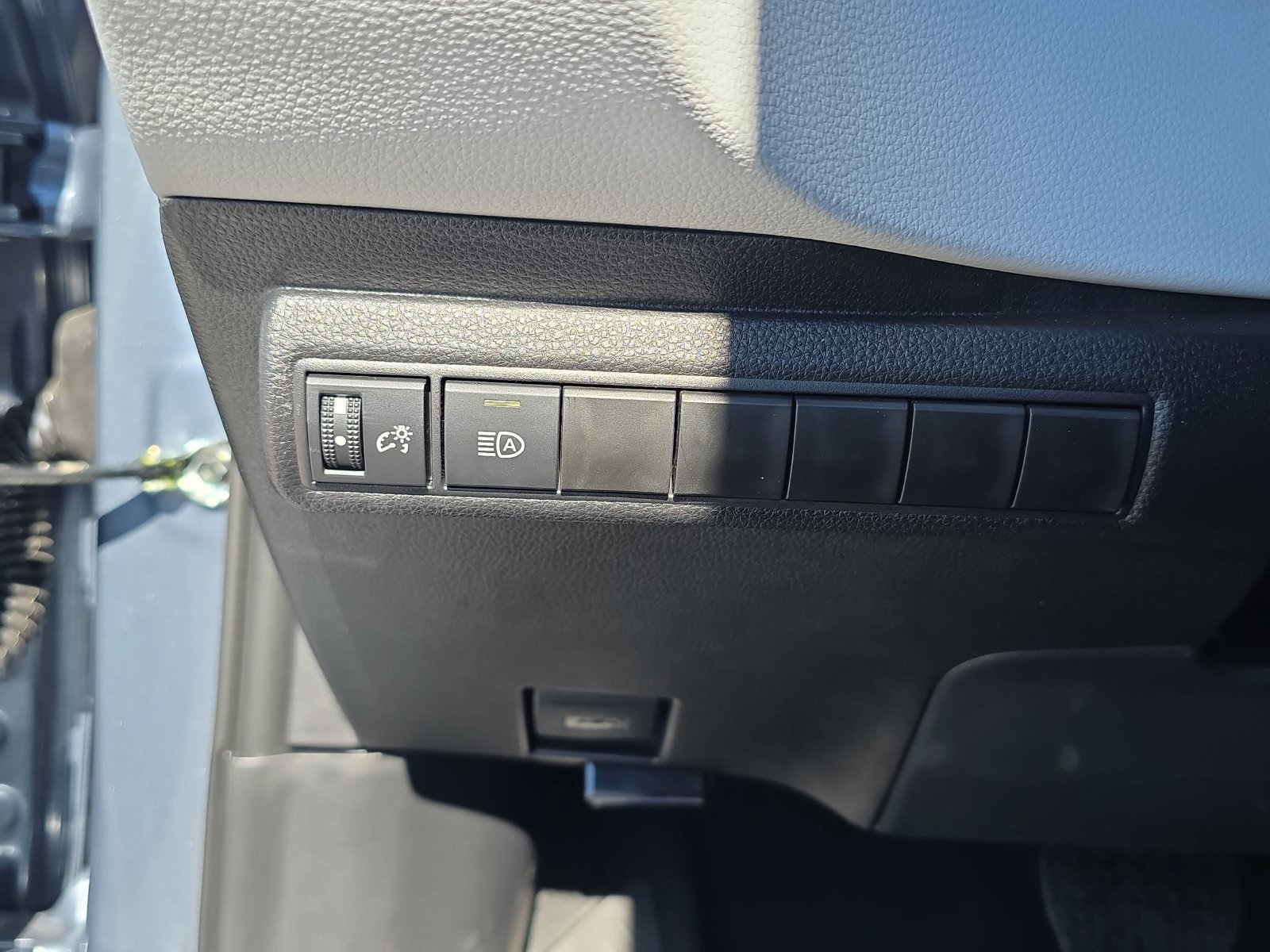 Certified 2026 Toyota Corolla SE FWD image 23