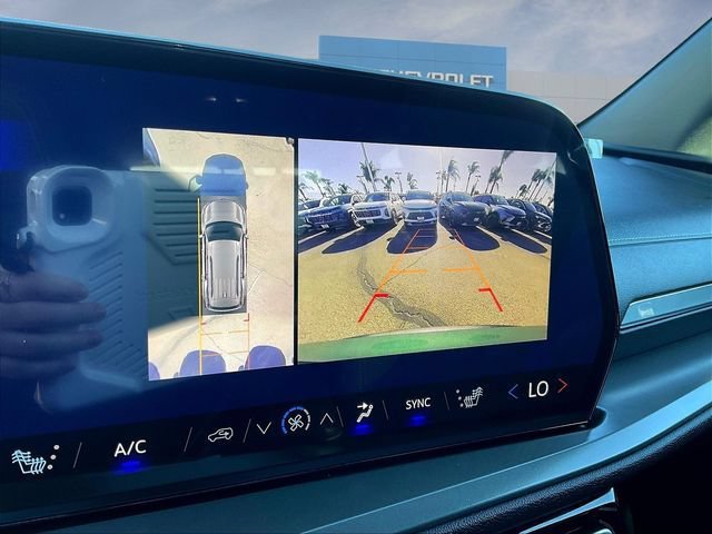 New 2027 Chevrolet Traverse LT w/ Midnight/Sport Edition FWD image 7