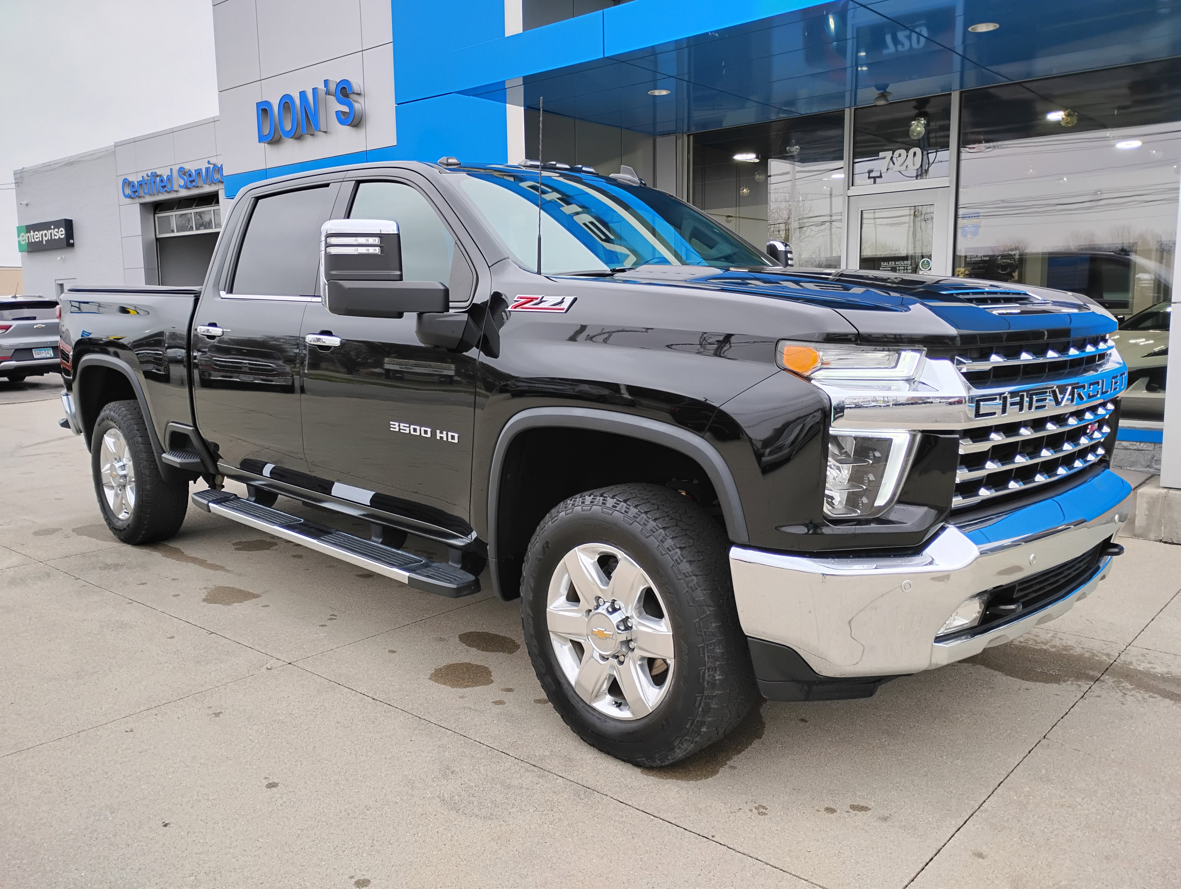 Used 2021 Chevrolet Silverado 3500 LTZ w/ LTZ Plus Package image 3