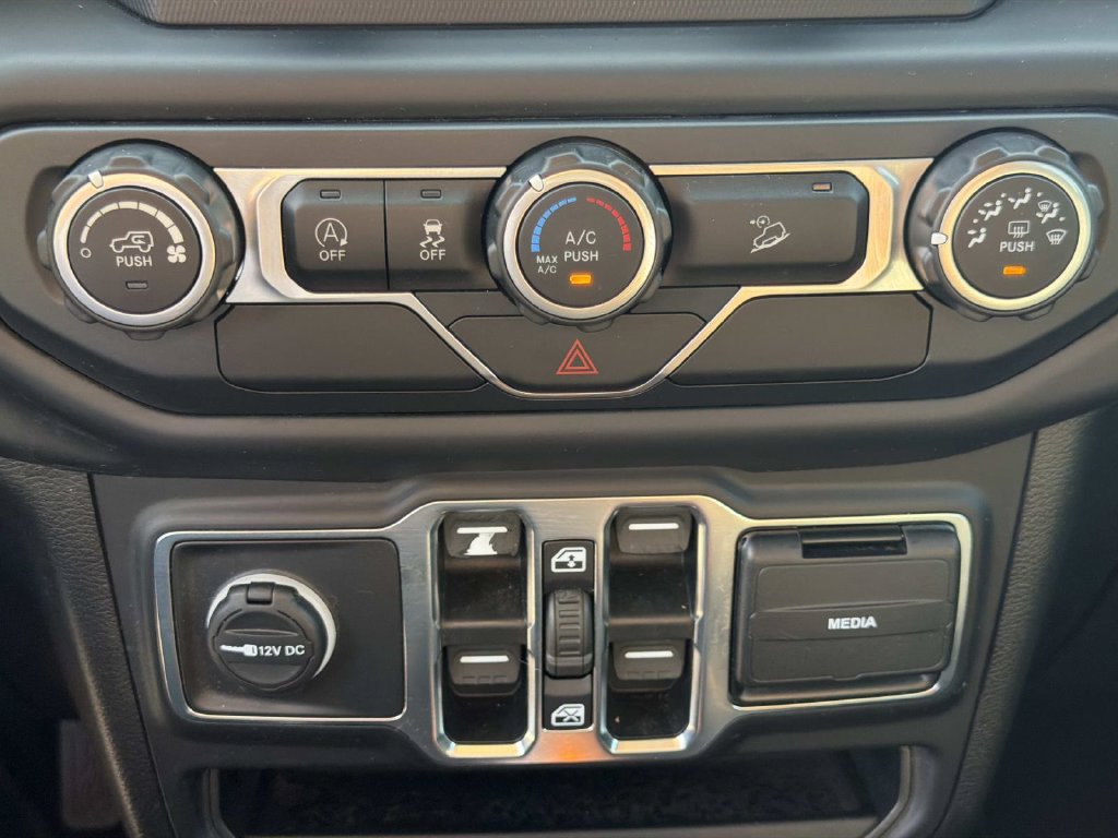 Used 2019 Jeep Wrangler Unlimited Sport S AWD/4WD image 31
