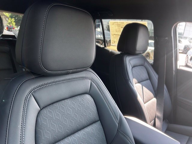 New 2027 Chevrolet Equinox LT w/ Convenience Package II AWD/4WD image 17