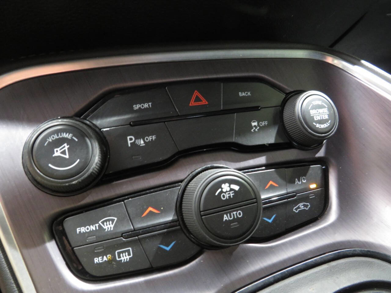 Used 2016 Dodge Challenger SXT Plus RWD image 20