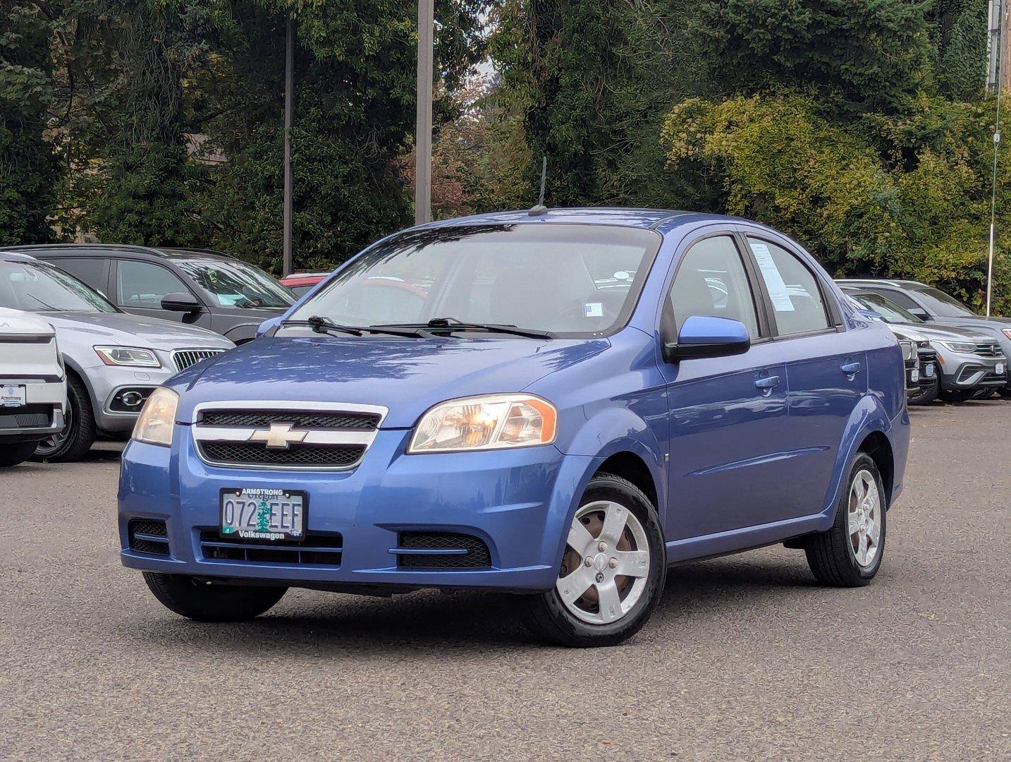 Used 2009 Chevrolet Aveo LT FWD image 1