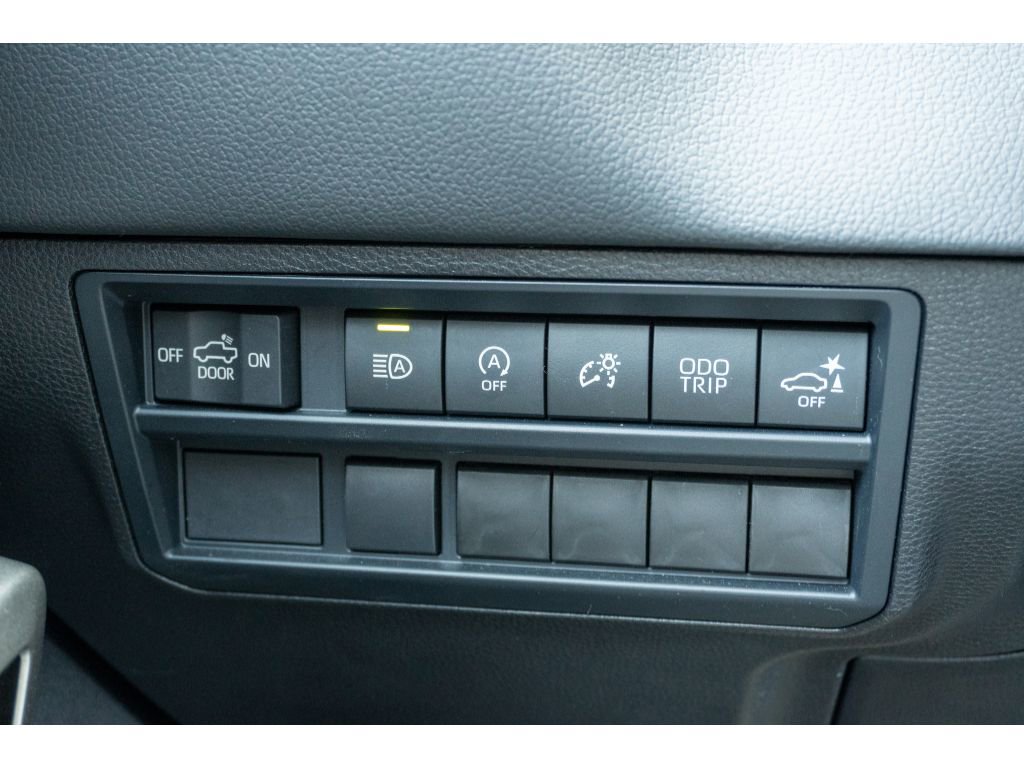 Used 2025 Toyota Tundra Limited image 30