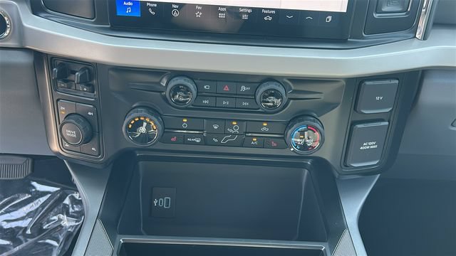 New 2026 Ford F250 XLT w/ XLT Premium Package AWD/4WD image 21