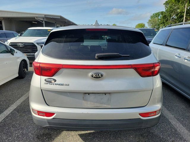 Used 2017 Kia Sportage LX image 5