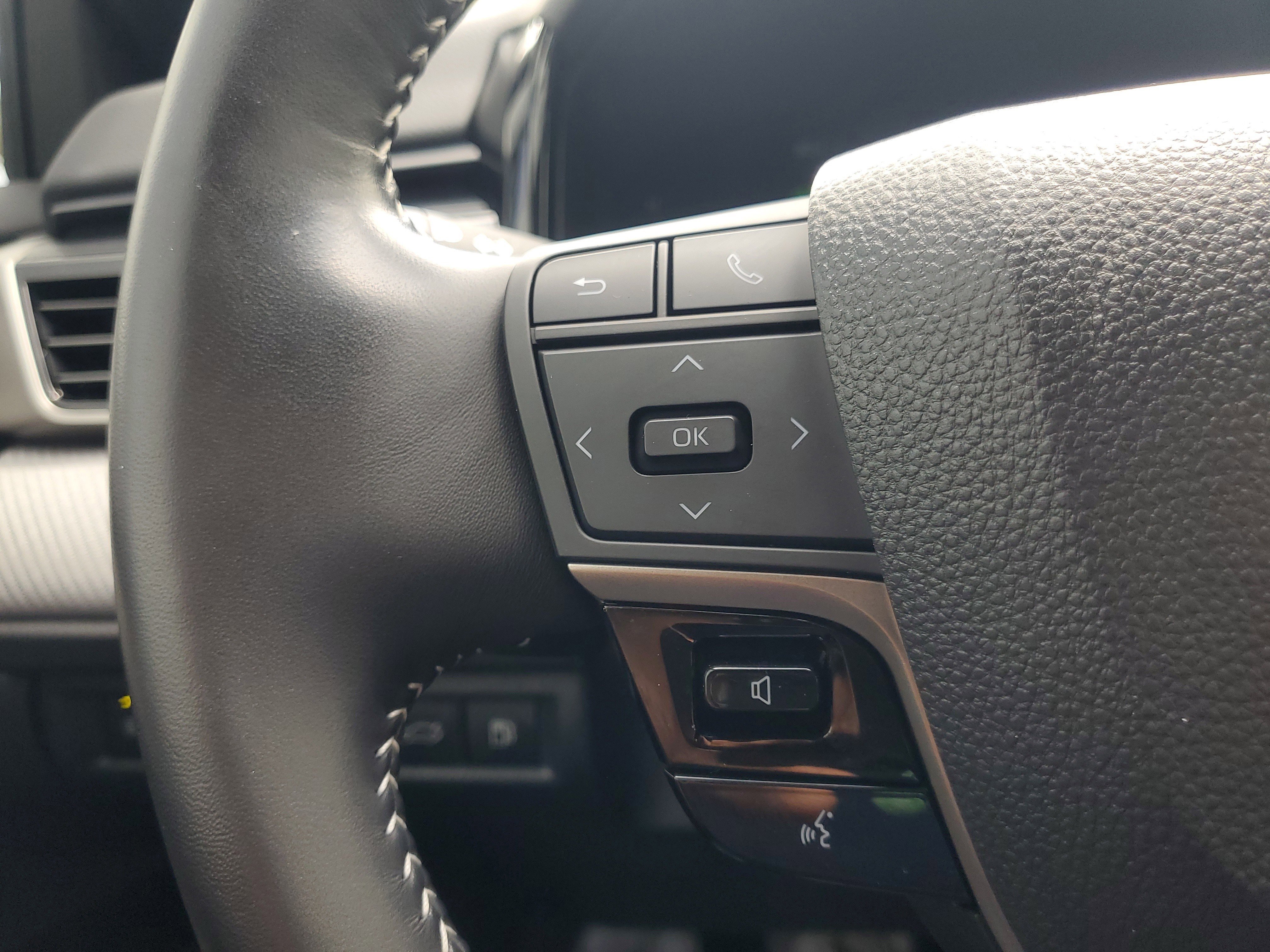 Certified 2025 Toyota Camry SE w/ Multimedia Upgrade Package FWD image 21