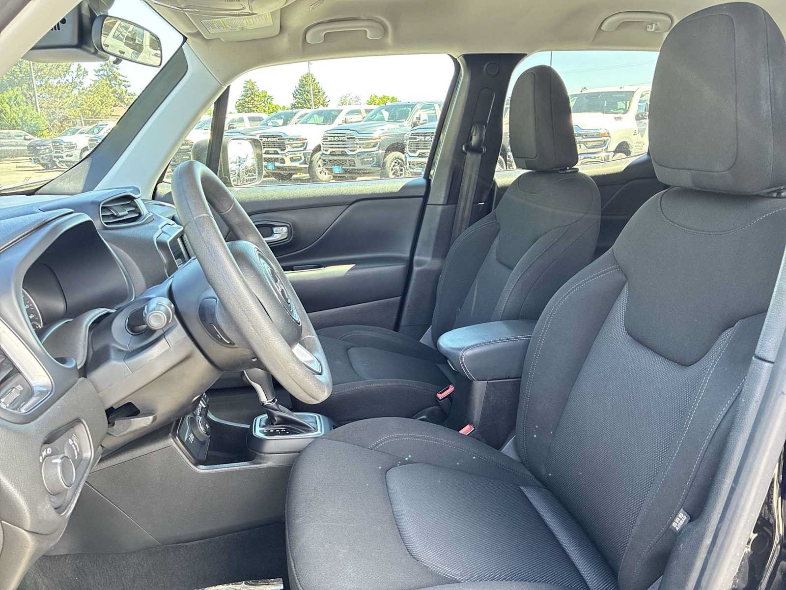 Certified 2023 Jeep Renegade Latitude AWD/4WD image 13