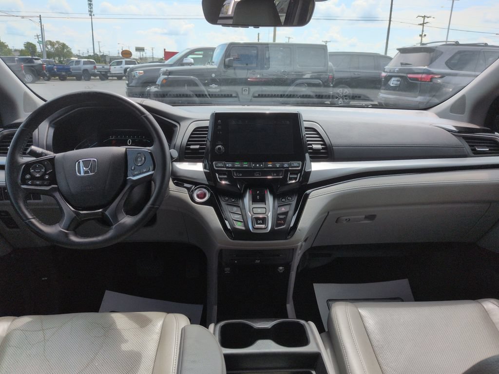 Used 2019 Honda Odyssey Elite image 12