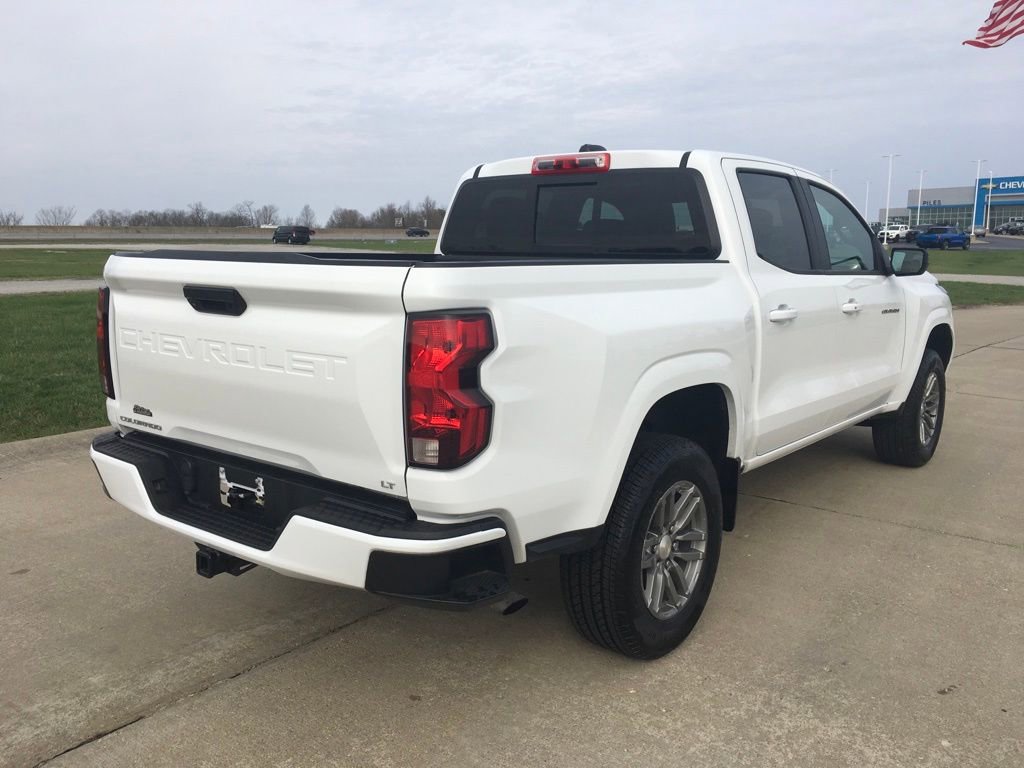 Used 2024 Chevrolet Colorado LT w/ LT Convenience Package image 6