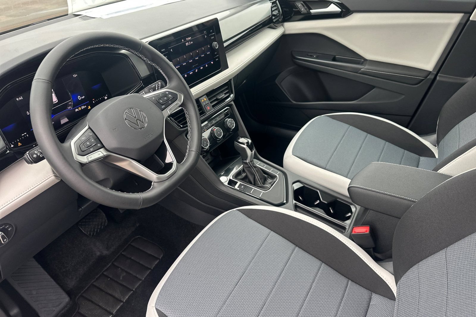 New 2027 Volkswagen Taos S FWD image 10