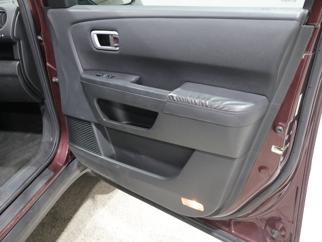 Used 2011 Honda Pilot EX image 25