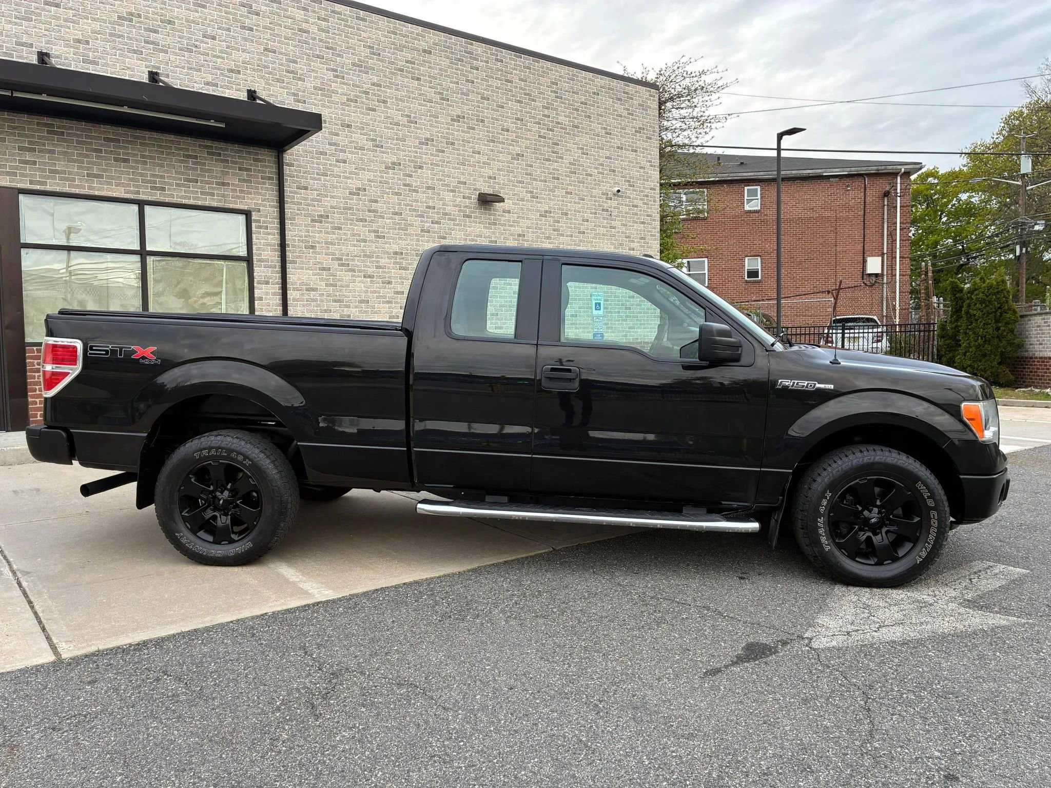 Used 2013 Ford F150 STX w/ Mid Equipment Group AWD/4WD image 4