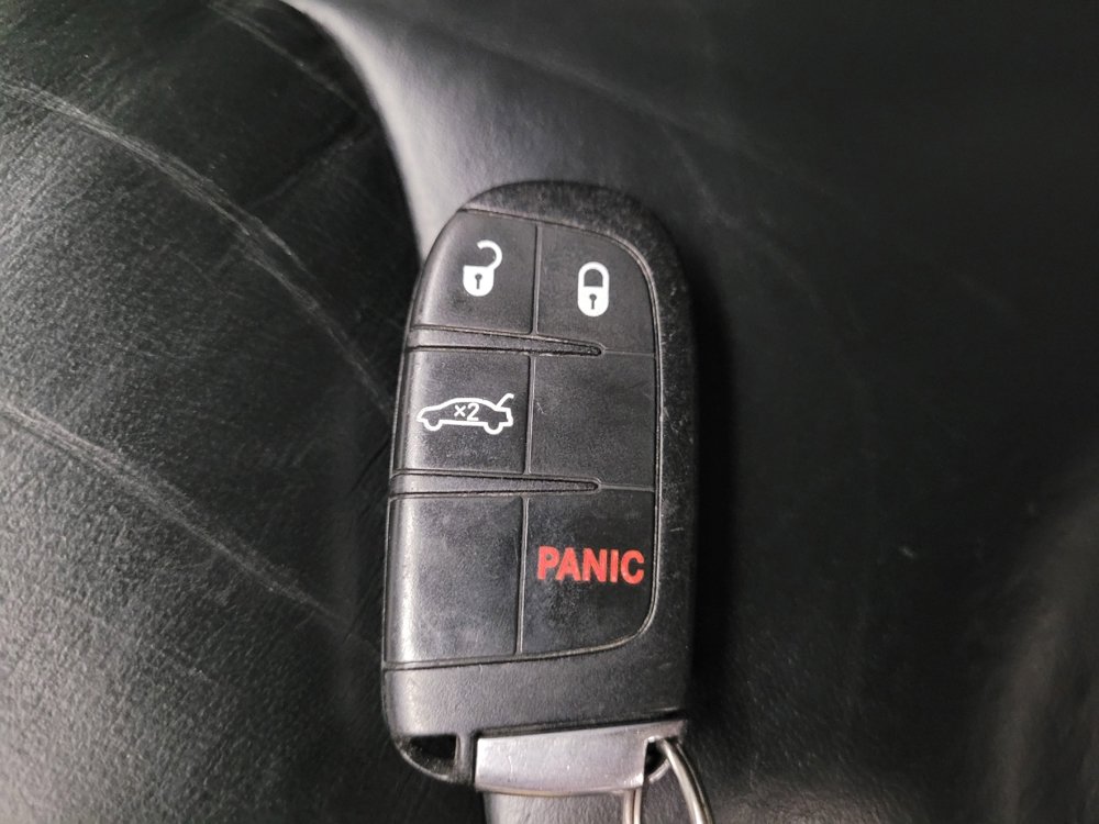 Used 2017 Chrysler 300 Limited image 27