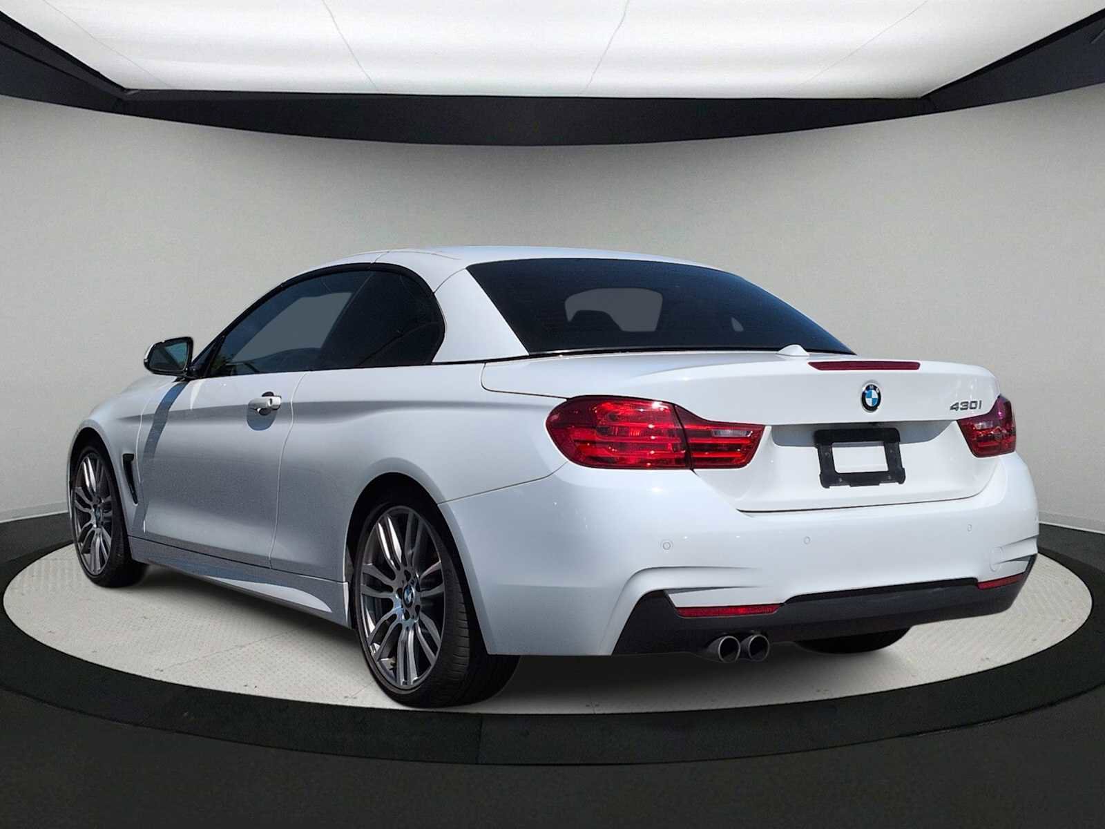 Used 2017 BMW 430i Convertible RWD image 6