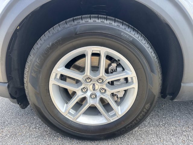 New 2026 Ford Explorer Active w/ Active Comfort Package RWD image 9