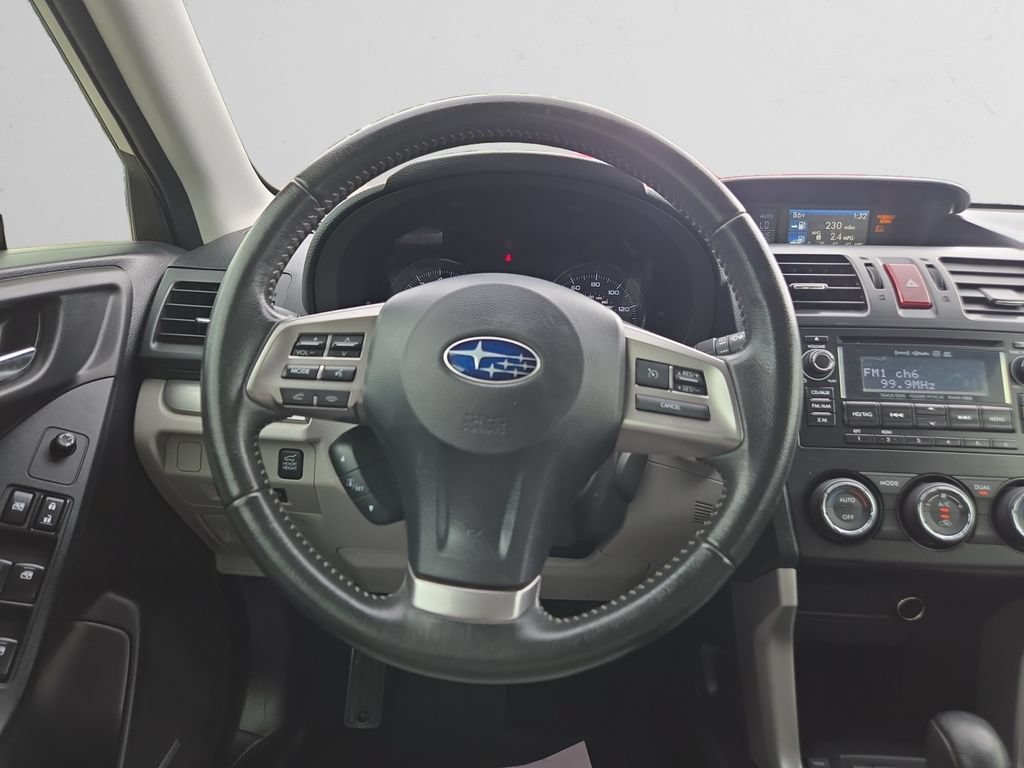 Used 2015 Subaru Forester 2.5i Touring AWD/4WD image 12