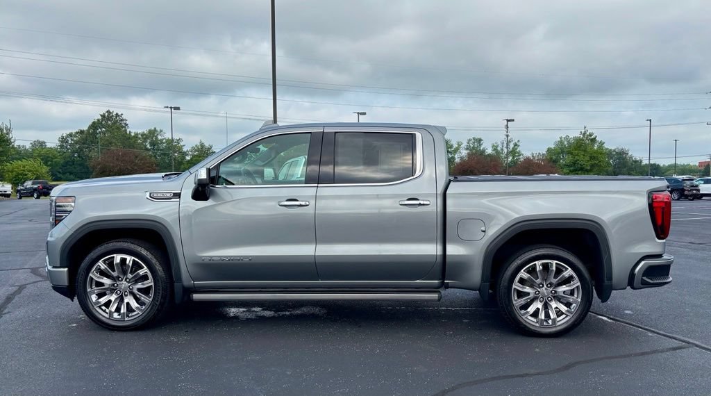 Used 2023 GMC Sierra 1500 Denali w/ Denali Reserve Package AWD/4WD image 4