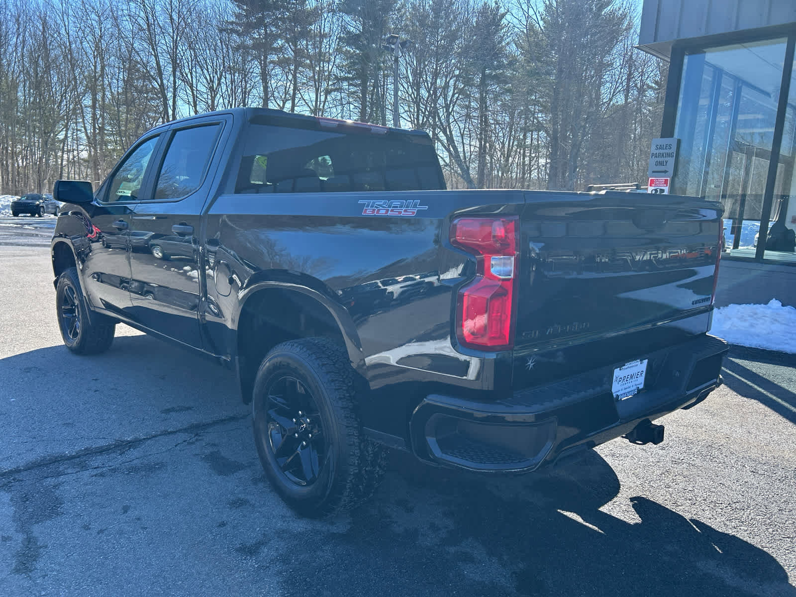 Used 2022 Chevrolet Silverado 1500 Custom Trail Boss w/ Midnight Edition image 8