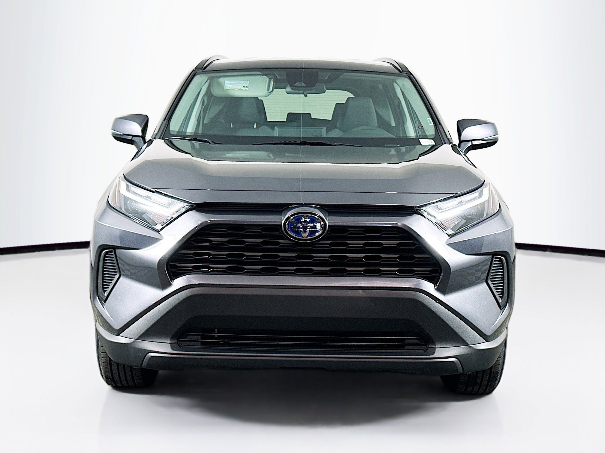 Used 2024 Toyota RAV4 XLE image 2