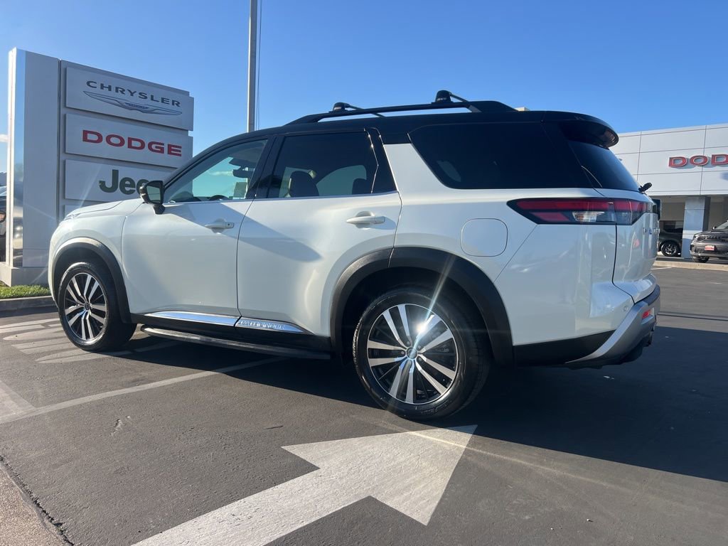 Used 2023 Nissan Pathfinder Platinum w/ Cargo Package AWD/4WD image 15
