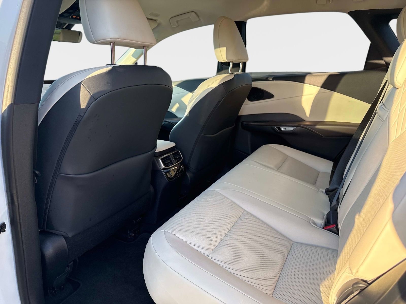 Used 2024 Lexus RX 350 FWD w/ Technology Package image 12