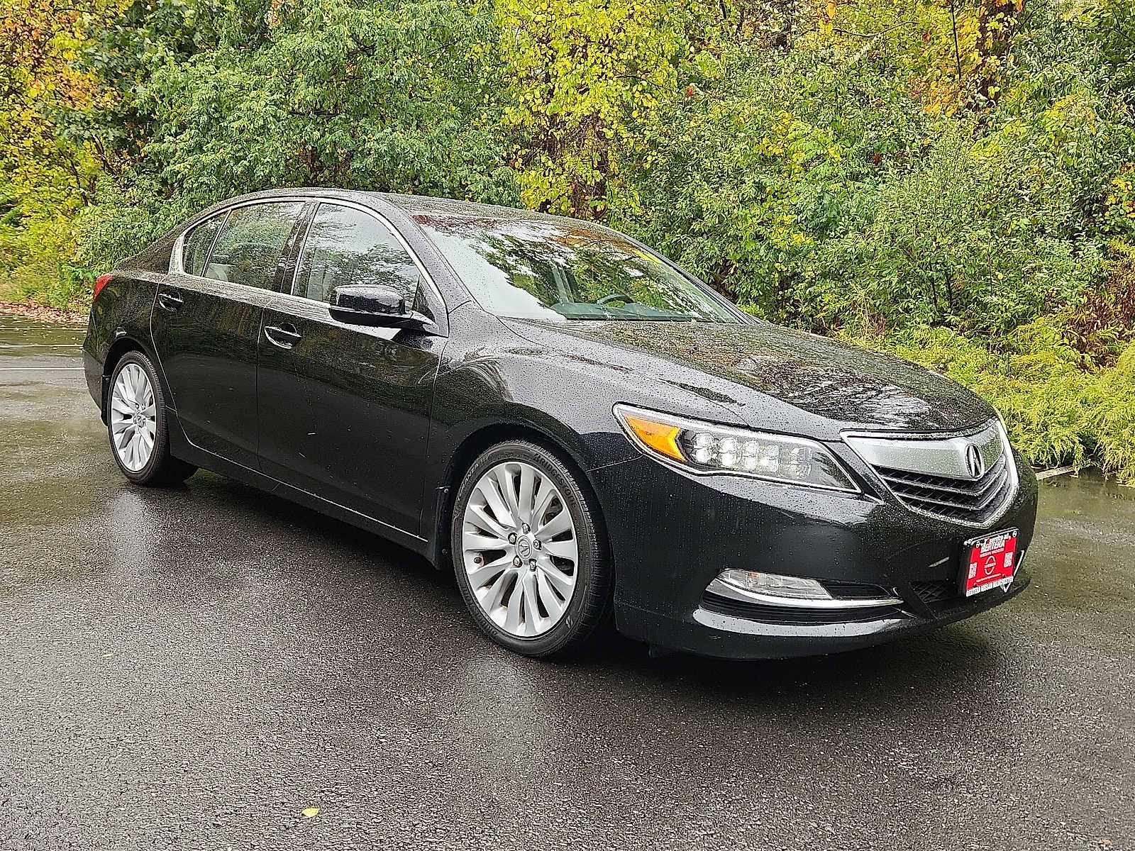 Used 2015 Acura RLX w/ Technology Package image 3