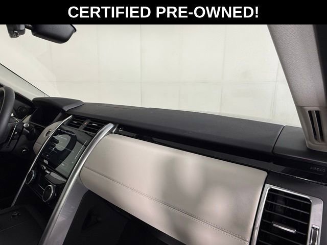 Certified 2025 Land Rover Discovery S AWD/4WD image 31