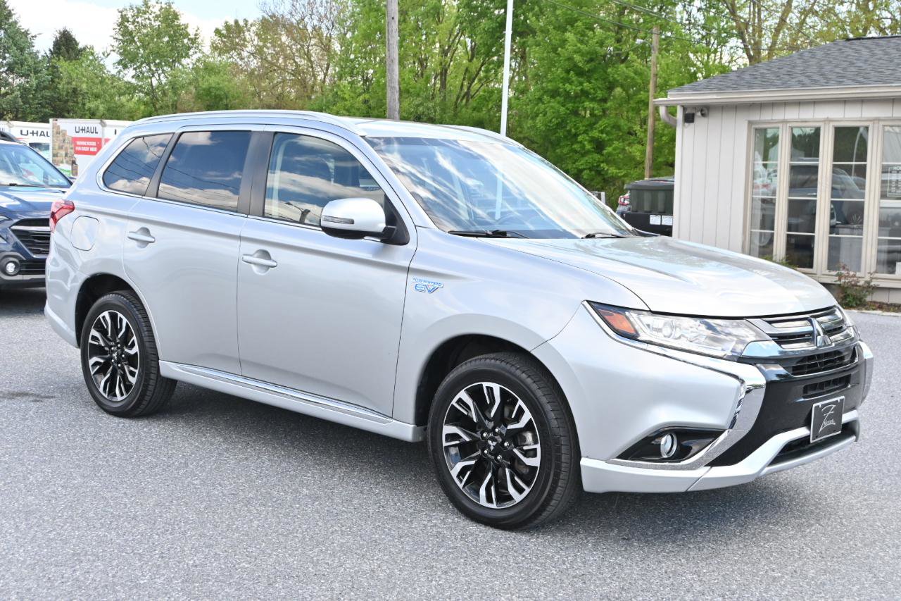 Used 2018 Mitsubishi Outlander SEL AWD/4WD image 4