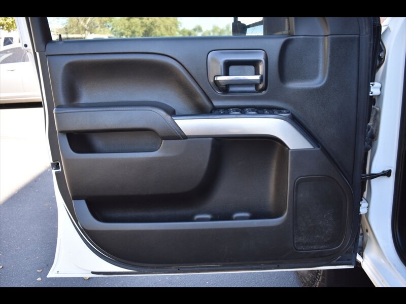 Used 2018 Chevrolet Silverado 2500 LT AWD/4WD image 17