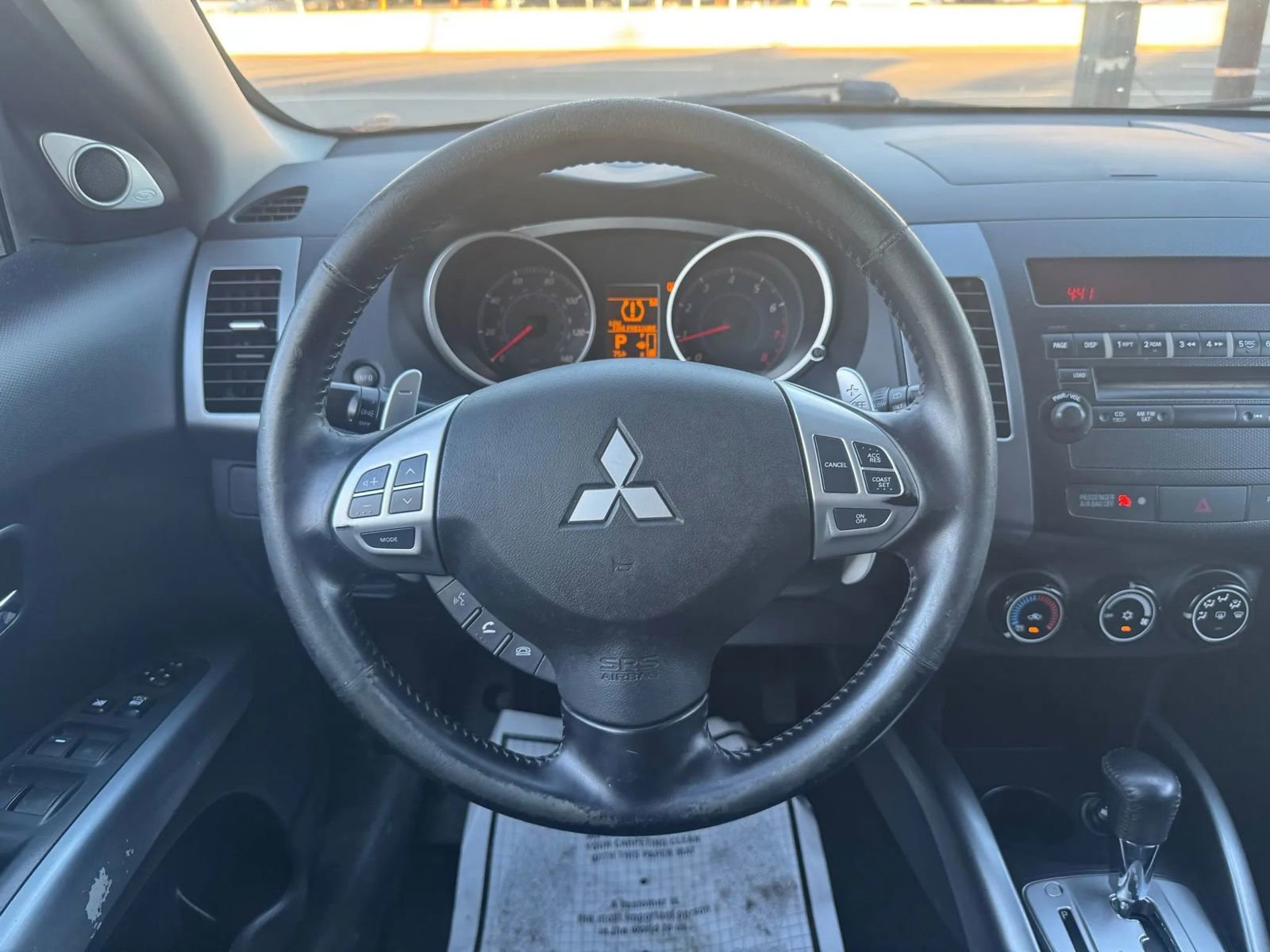 Used 2009 Mitsubishi Outlander SE image 26