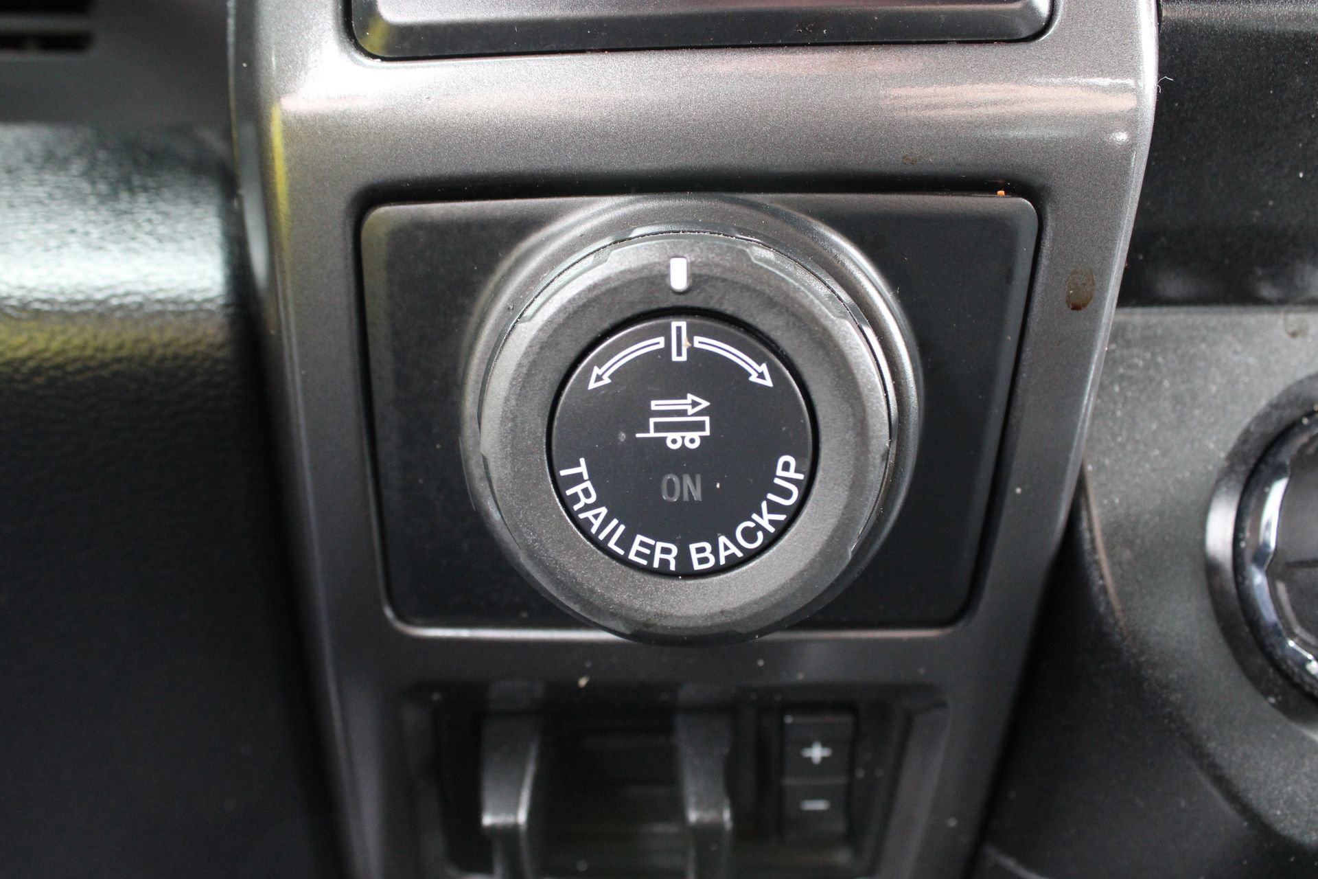 Used 2020 Ford F150 XLT w/ Equipment Group 302A Luxury AWD/4WD image 42