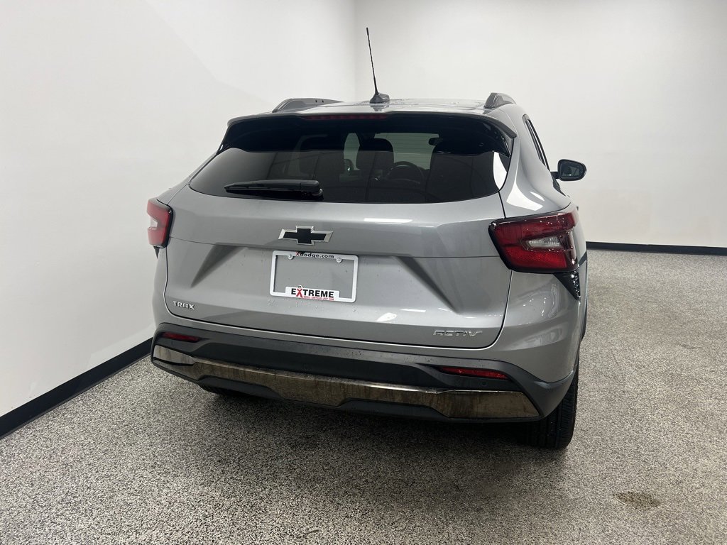 Used 2025 Chevrolet Trax ACTIV w/ Driver Confidence Package image 6