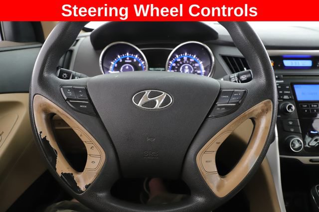 Used 2011 Hyundai Sonata GLS FWD image 3