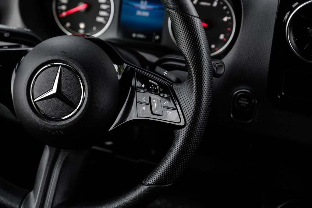 Used 2025 Mercedes-Benz Sprinter 2500 w/ Dashboard Charging Package image 14