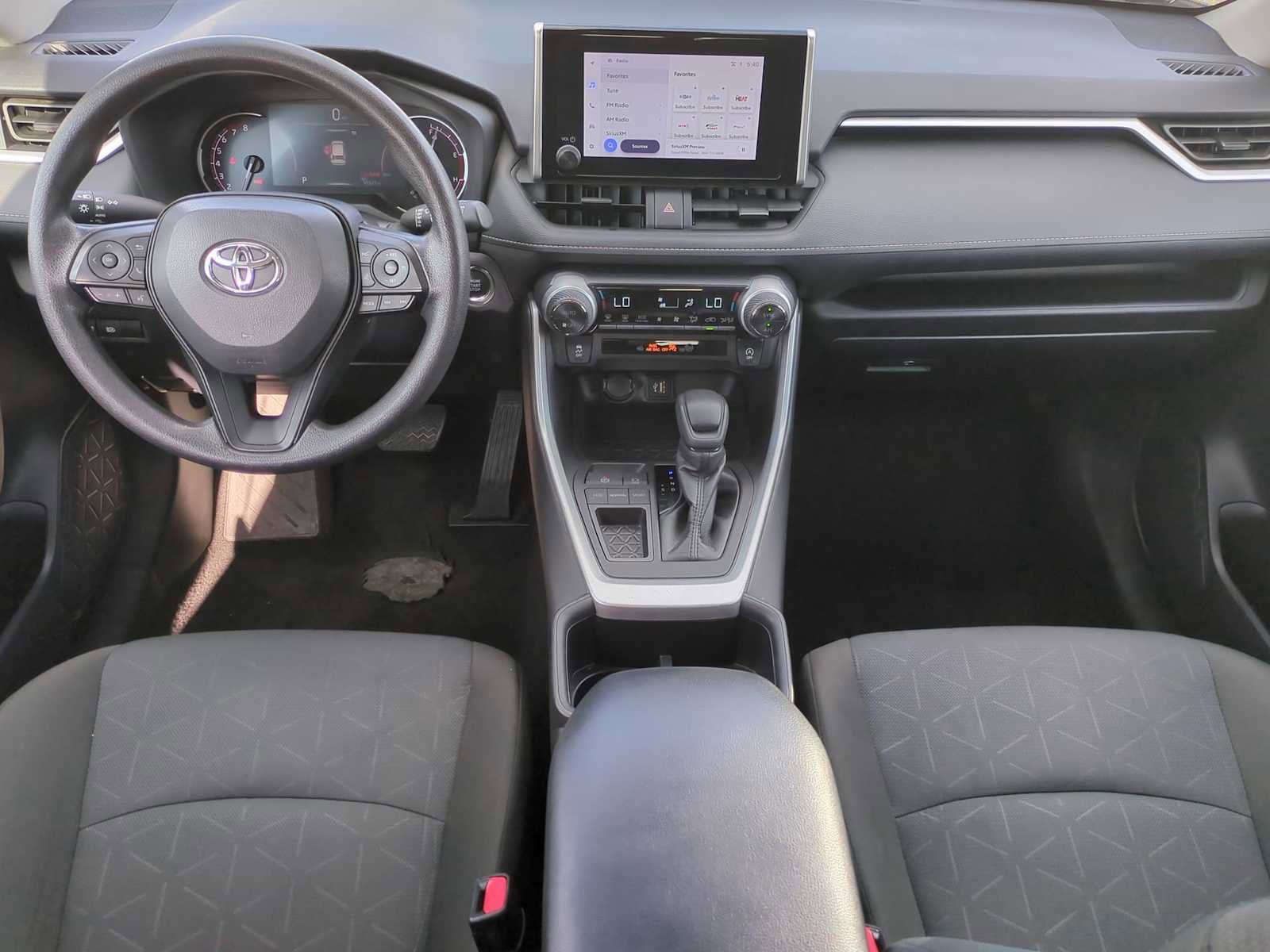 Used 2024 Toyota RAV4 XLE image 19