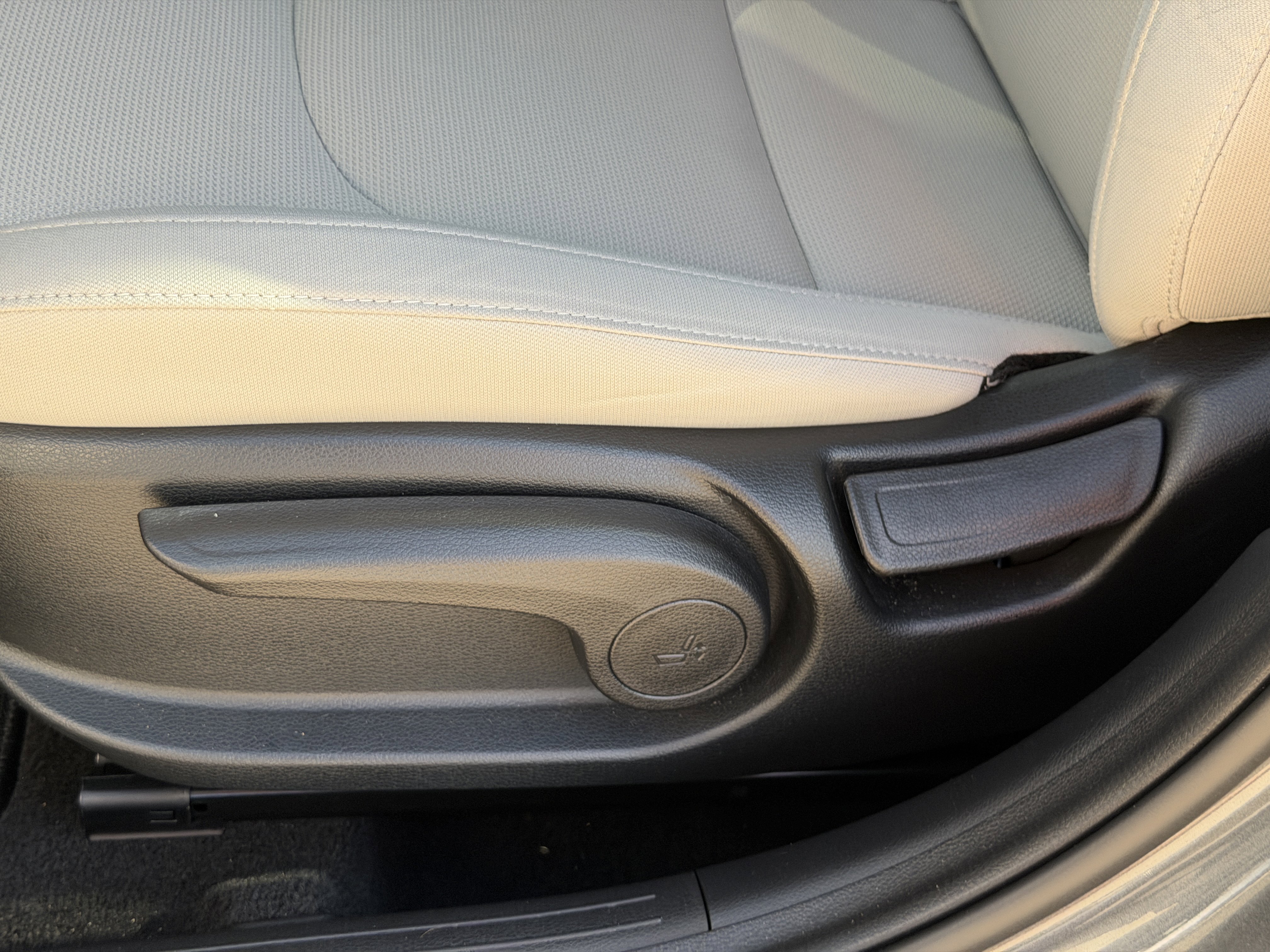 Certified 2023 Kia Forte LXS w/ LXS Technology Package image 19