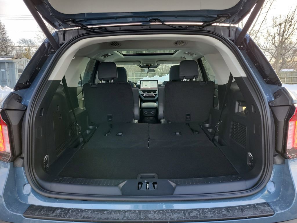 New 2026 Ford Explorer Active w/ Active Comfort Package image 10