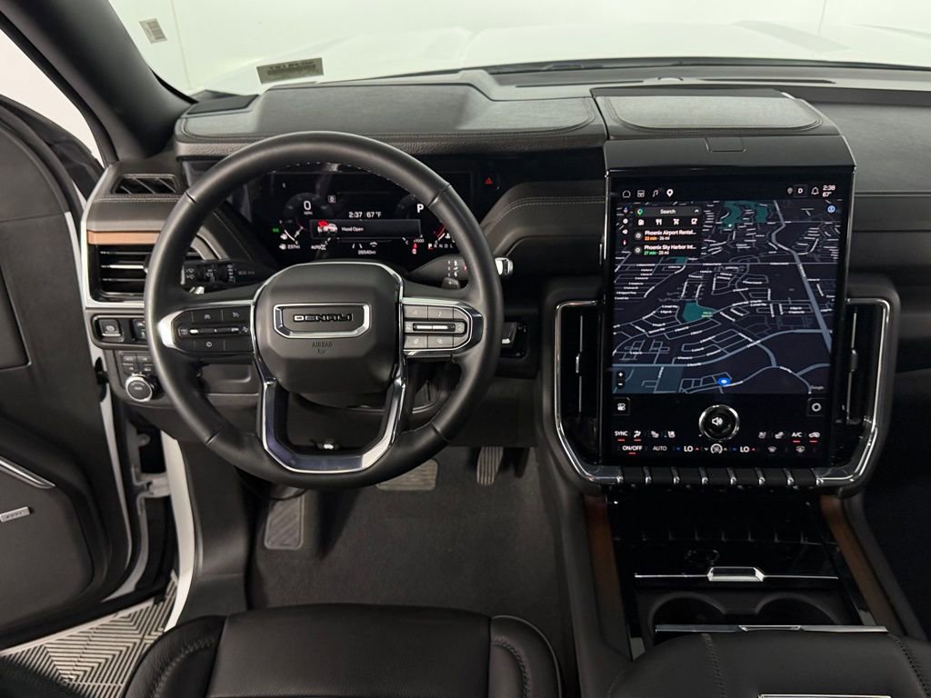 Used 2025 GMC Yukon XL Denali AWD/4WD image 14
