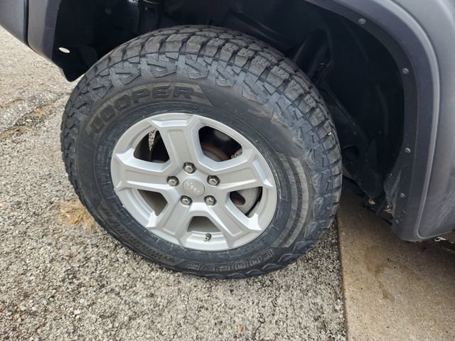 Used 2020 Jeep Wrangler Sport AWD/4WD image 20