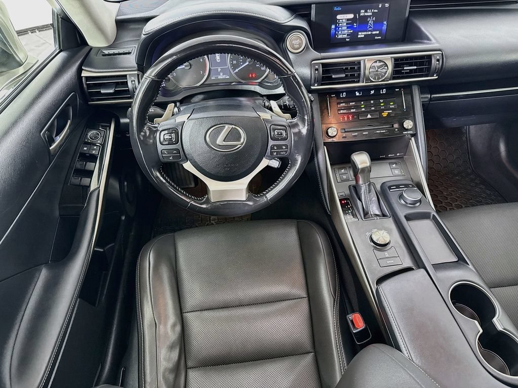 Used 2017 Lexus IS 300 AWD image 26